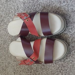 Want Les Essentials leather platform sandals